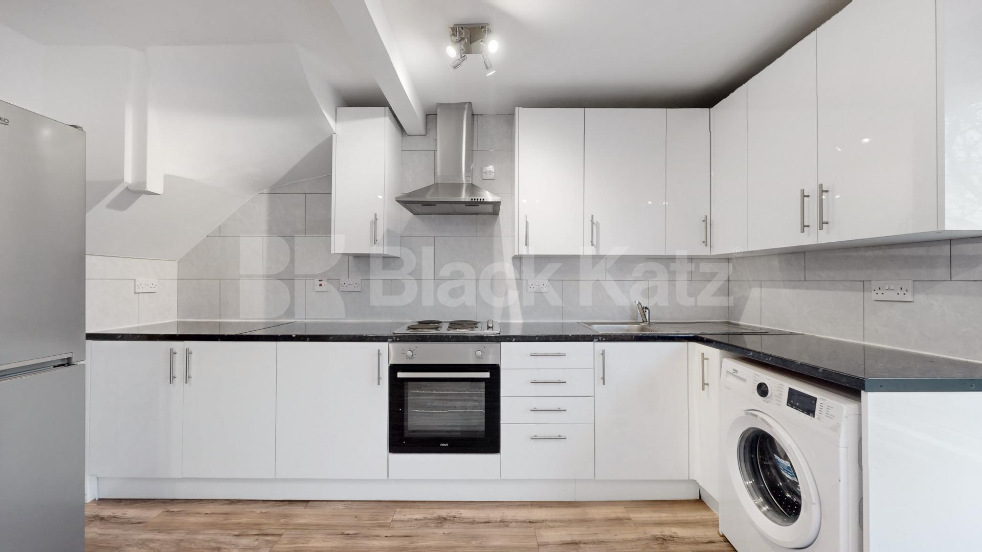 Newly refurbished split level 2 bedroom on the borders of Camden & Holloway Camden Road , Holloway / Caledonian Road